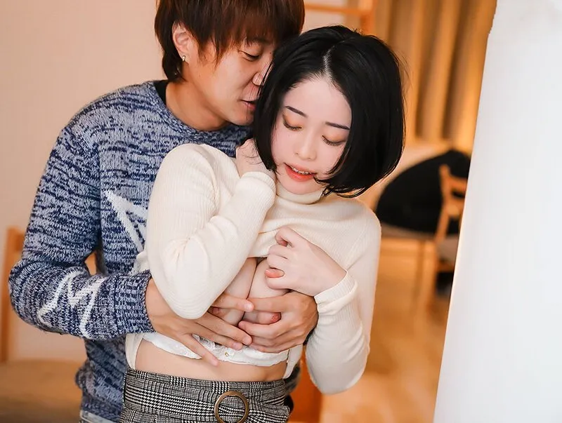 Người chồng say xỉn, vợ địt trộm bét nhè với bạn học sau bữa tiệc họp lớp tại nhà