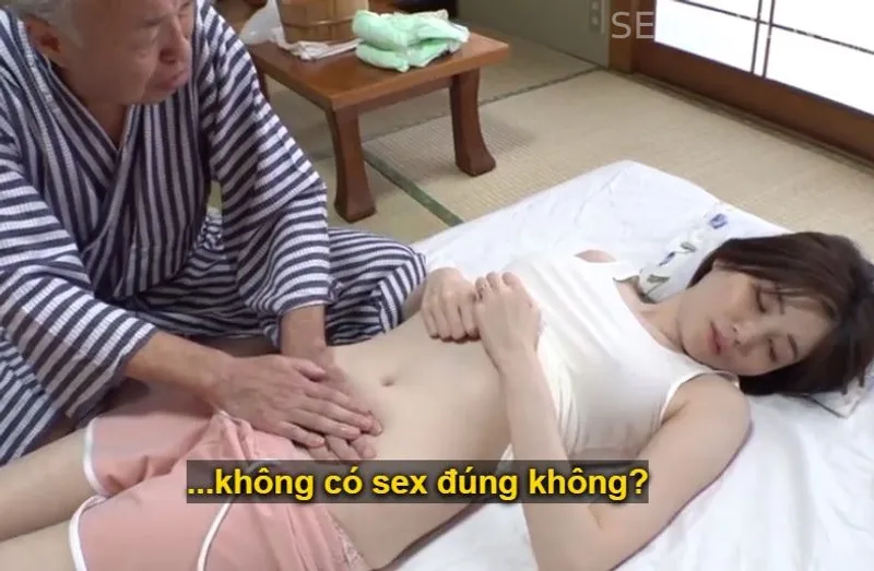 Vợ của con trai bị đau nhức nhờ bố ông xã có nghề mát-xa massage và cái kết